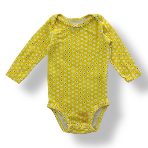 Carter’s | Bundle of Three Long Sleeve Bodysuits (9 mos) - Picture 3 of 6